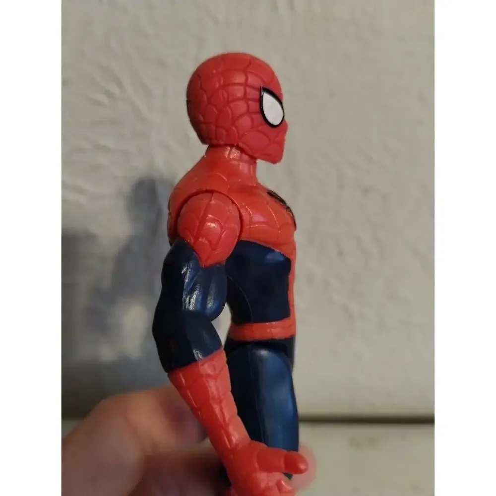 ULTIMATE SPIDER-MAN (Rhino Rampage Set Variant) Figure, Hasbro 2015 5 1/2 in.